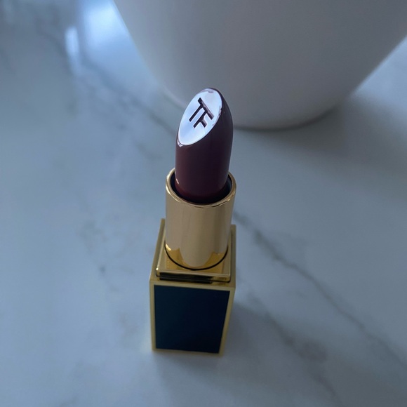 Tom Ford Dolce N2 Lipstick. Brand new. - Picture 3 of 4